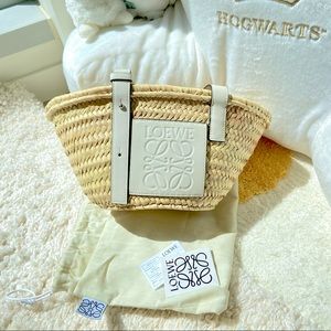 ❤️SOLD❤️Loewe Basket Bag in Palm Leaf and Calfskin Small